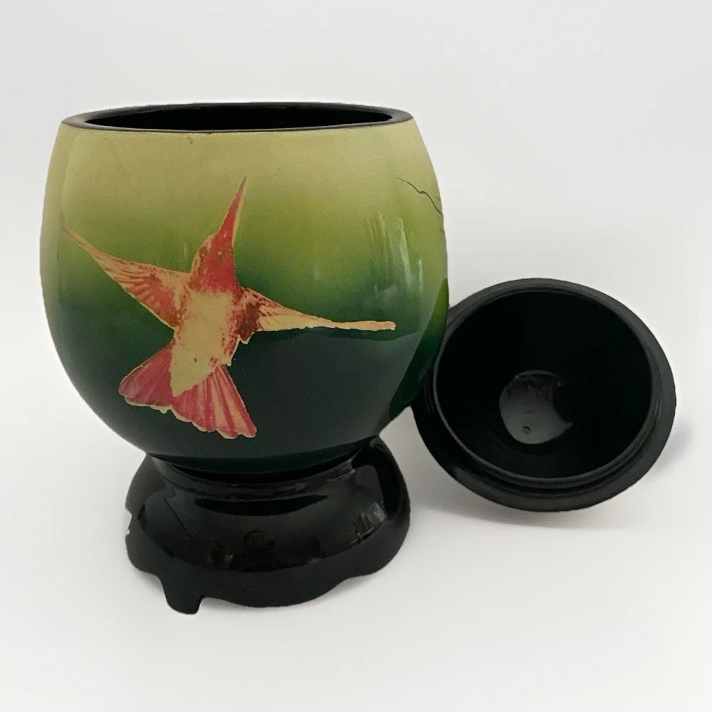 Vintage Vietnamese Hand Painted Lacquerware Egg With Lid‎ And Base